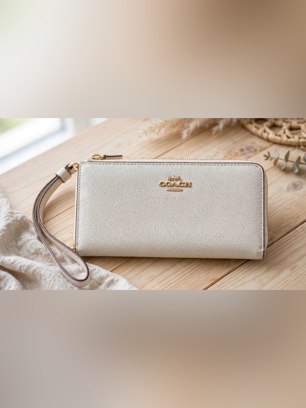 Coach Chalk White Large Corner Zip Wristlet Wallet Gold Hardware